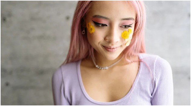 How Do I Adjust Festival Makeup for Camping, Coachella, or EDC?