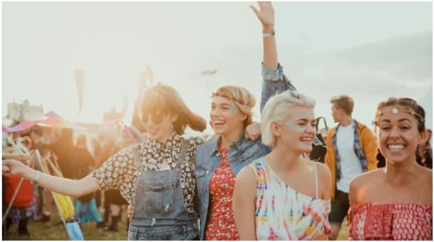 How Early Should You Arrive to Get a Good Spot for Parades and Public Events?